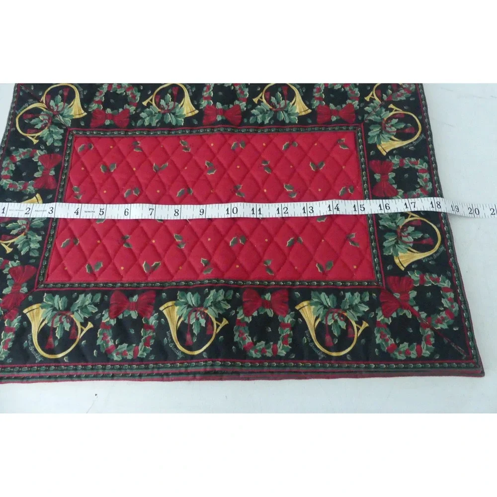 Vera Bradley Christmas Placemats Set of 4 Quilted Wreath French Horn Retired HTF